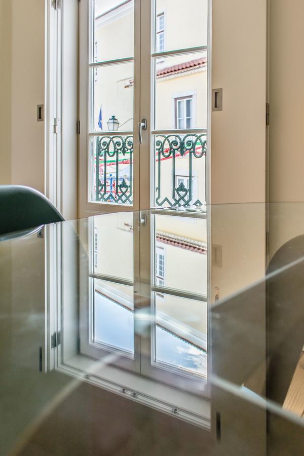 Design In Typical Alfama Apartamento *